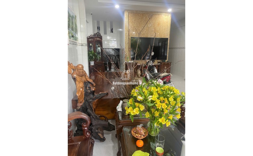 bán nhà 7 tâng 18 phòng mặt tiền bắc sơn gần bãi tắm hòn chồng .